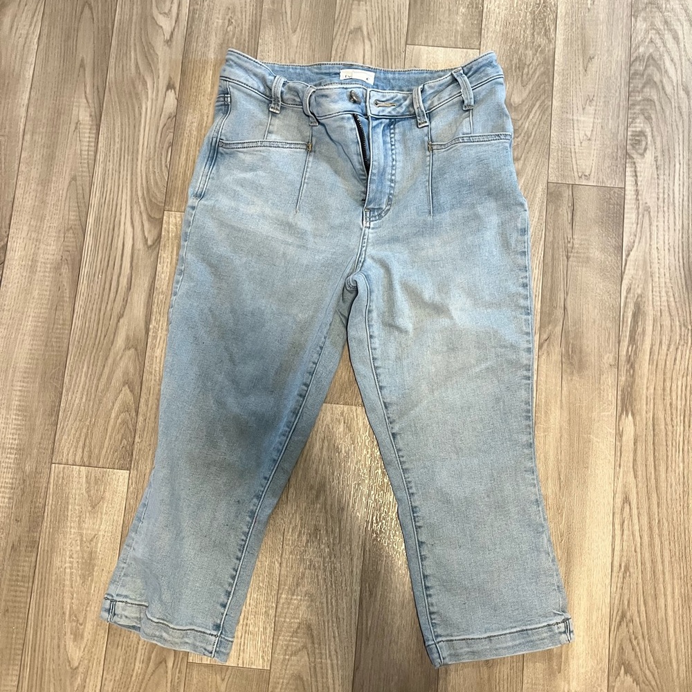 Everly Sky Blue Cropped Jeans